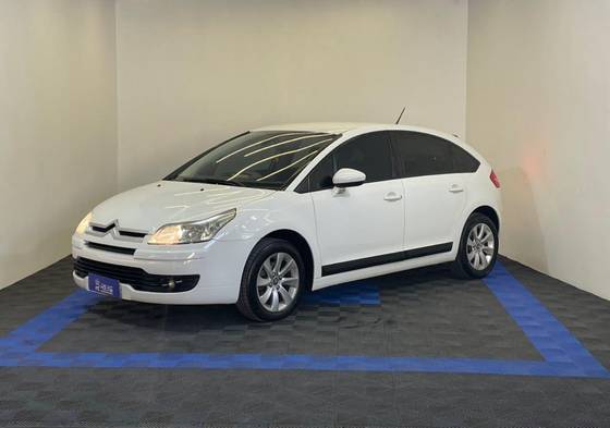 CITROËN C4 2.0 GLX 16V FLEX 4P AUTOMÁTICO CITROËN C4 2.0 GLX 16V FLEX 4P AUTOMÁTICO
